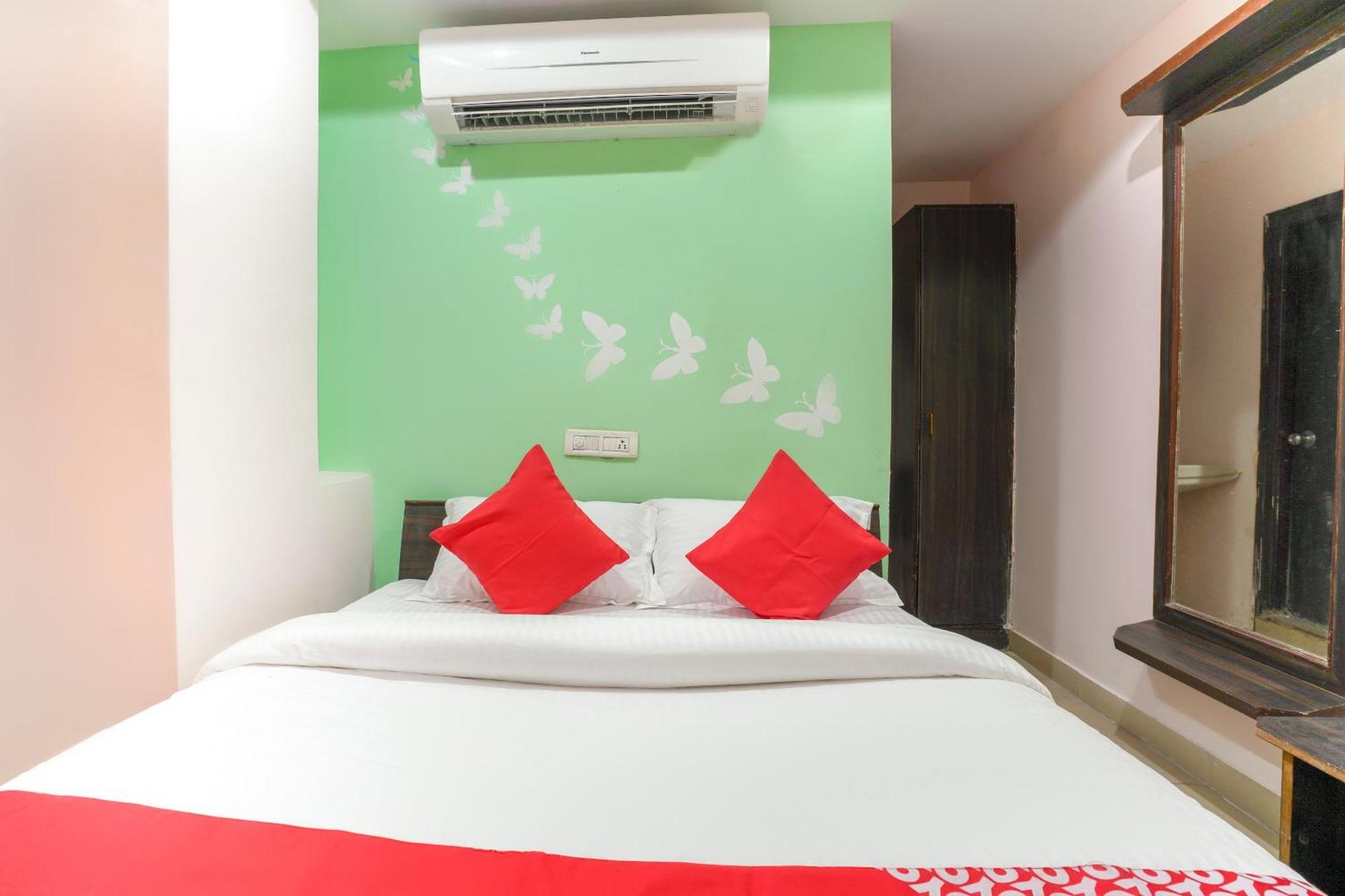 Spot On Sunshine Inn Hyderabad Exterior photo